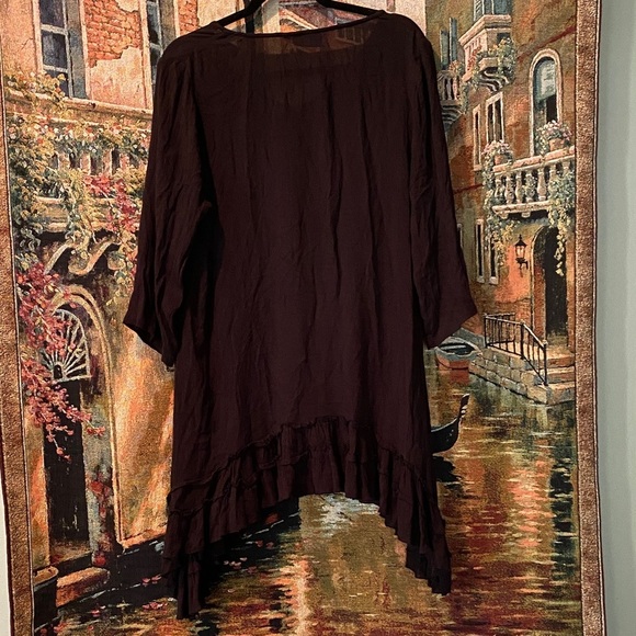 Boutique Chic Black Ruffled Women's Tunic - Picture 3 of 4
